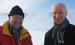 Delegasjonsleder Svein Roald Hansen og Per Sanderud, president i ESA (EFTAs overvåkingsorgan).