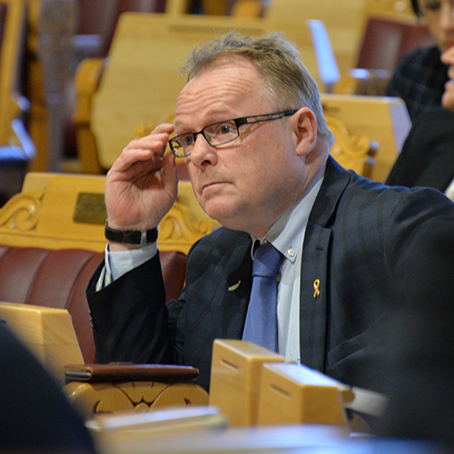 Tidligere fiskeriminister Per Sandberg i en spørretime 2016. Foto: Stortinget.