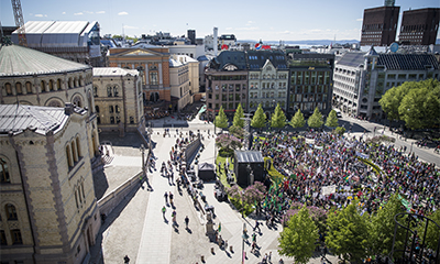 Demonstrasjon på Eidsvolls plass i forbindelse med jordbruksoppgjøret 23. mai 2017. Foto: Stortinget.