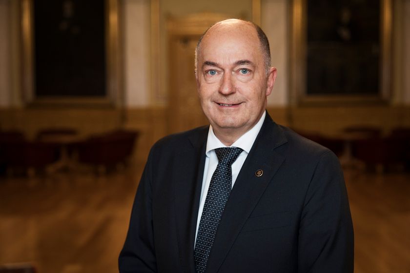 Første visepresident Morten Stordalen tar fredag 25. september imot viseformannen i Vietnams nasjonalforsamling, Nguyen Doan Anh. Foto: Peter Mydske/Stortinget