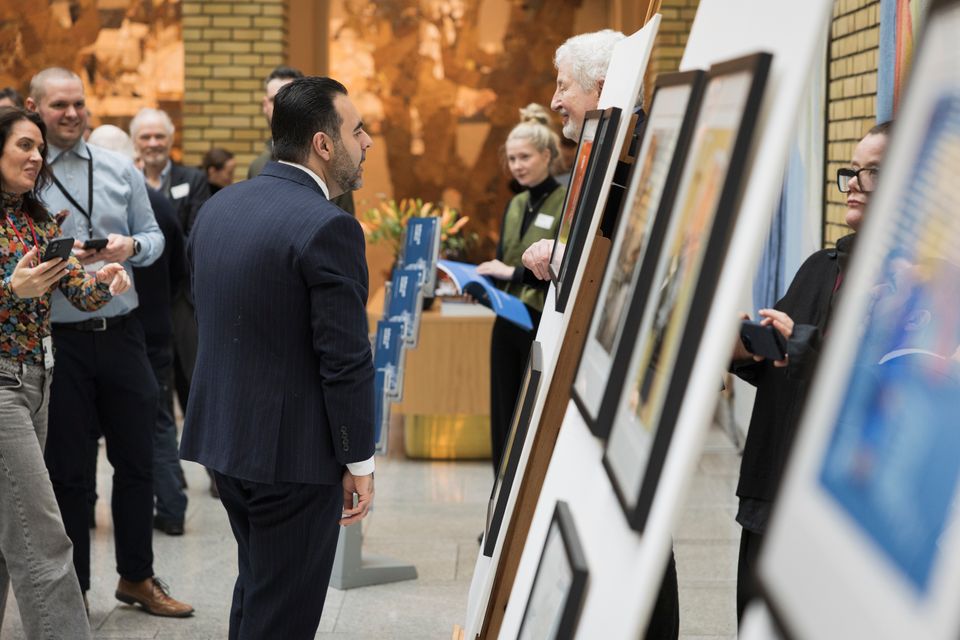 Karikaturutstilling mars 2026