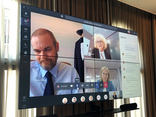 Innlederne på seminaret samt flere av stortingsrepresentantene deltok via videolink. Foto: Stortinget.