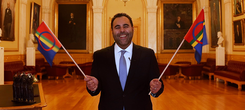 På vegne av Stortinget gratulerer stortingspresident Masud Gharahkhani hele det samiske folk med dagen! Foto: Stortinget.