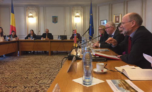 I møte med europakomiteen i det rumenske parlamentet. Foto: Stortinget.