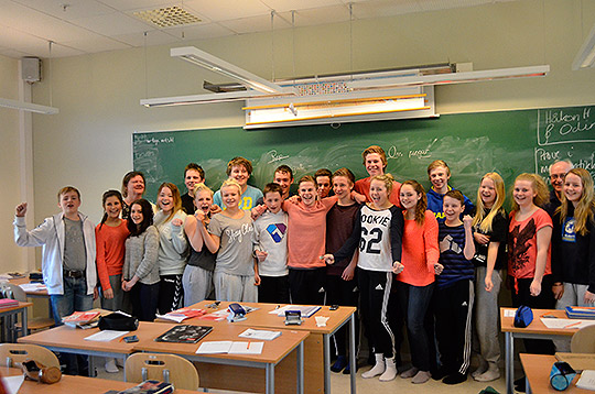 9. trinn, gruppe 1, ved Frosta ungdomsskole i Nord-Trøndelag leverte inn forslag til ny grunnlov, og vant en klassetur til Stortinget.