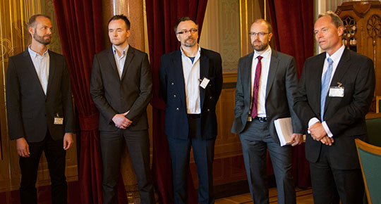Utvalgets medlemmer: Øystein Baardsgaard, Eirik Holmøyvik, Bård Eskeland, Kyrre Grimstad og Hans Petter Graver.