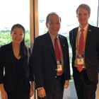Parlamentsmedlem Cheng Li Hui, visepresidenten i Singapores parlament, Charles Chong og stortingsrepresentant Torstein Tvedt Solberg (A). Foto: Stortinget.