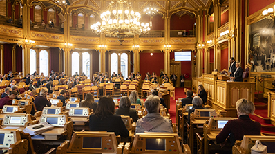 Stortingsmøte 24. april 2025. Foto: Peter Mydske/Stortinget.