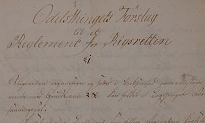 Odelstingets utkast til reglement for Riksretten fra 1815. Foto: Stortingsarkivet.