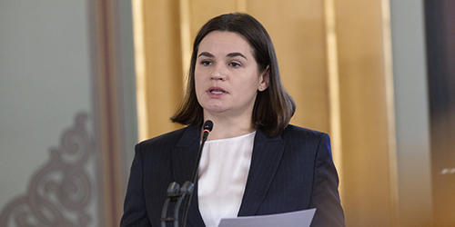 Sviatlana Tsikhanowskaja under et besøk på Stortinget i 2024