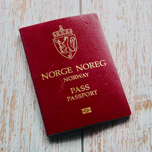 Norsk pass. Foto: iStock.