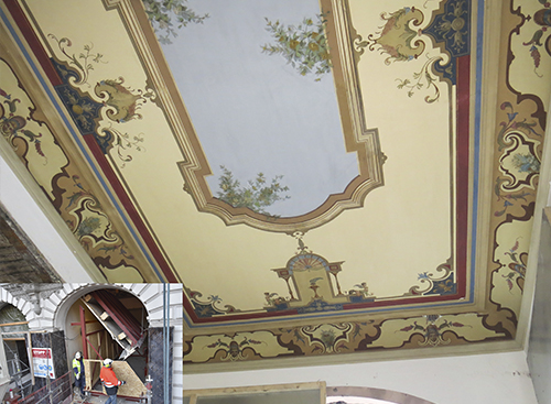 Takmaleriet ved inngangspartiet til Halvorsens Conditori var malt direkte på fritthengende kalkpuss som er armert med halm.