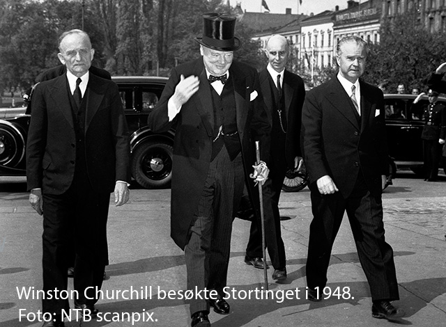Winston Churchill besøkte Stortinget i 1948.  Foto: NTB scanpix.