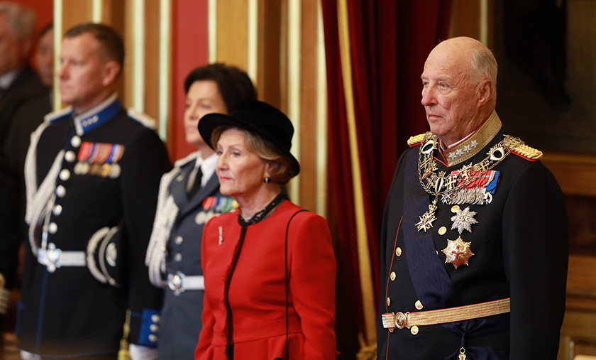 H.M. Dronning Sonja og H.M. Kong Harald V under den høytidelige åpningen av det 164. storting. Foto: Morten Brakestad/Stortinget.
