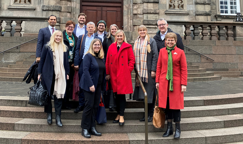 Kommunal- og forvaltningskomiteen var på komitéreise til Danmark og Folketinget 24.–27. januar 2023. Foto: Stortinget.