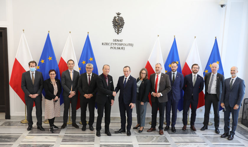 EFTA-delegasjonen sammen med senatspresidenten. Foto: EFTA-sekretariatet. 