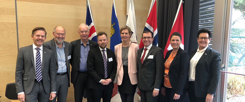 EFTA-delegasjonen og næringsminister Torbjørn Røe-Isaksen på EFTAs ministermøte i Genève 23. november 2018. Foto: Stortinget.