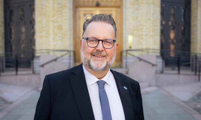 Første visepresident Svein Harberg (H) representerer Stortinget under den årlige samlingen for parlamentspresidenter i NB8, som i år er i Tallin. Foto: Peter Mydske/Stortinget