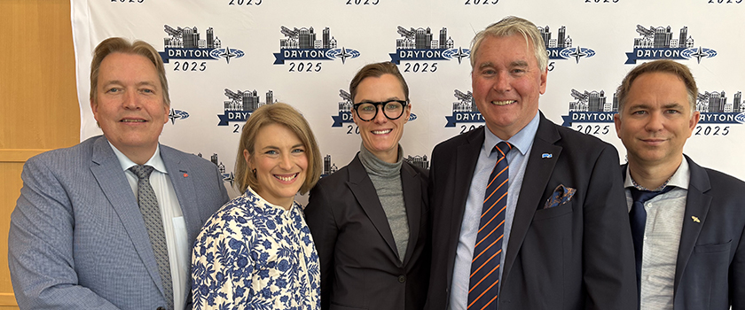 Stortingets delegasjon. Fra venstre: Sverre Myrli, Kari Elisabeth Kaski, Anette Trettebergstuen, Trond Helleland og Tellef Inge Mørland.