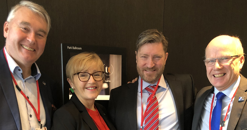 Deltakerne på NATO PAs fellesmøte i Brussel. Fra venstre: Trond Helleland (H), Liv Signe Navarsete (Sp), Christian Tybring-Gjedde (FrP) og Hårek Elvenes (H). Foto: Stortinget