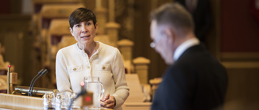 Ine Eriksen Søreide (Conservative Party) puts a question to Minister of Defence Tore O. Sandvik (Labour Party)