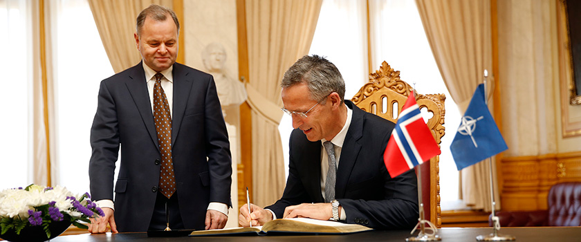 NATOs generalsekretær Jens Stoltenberg besøkte Stortinget 5. juni 2015. Foto: Stortinget/Sverre Christian Jarild.