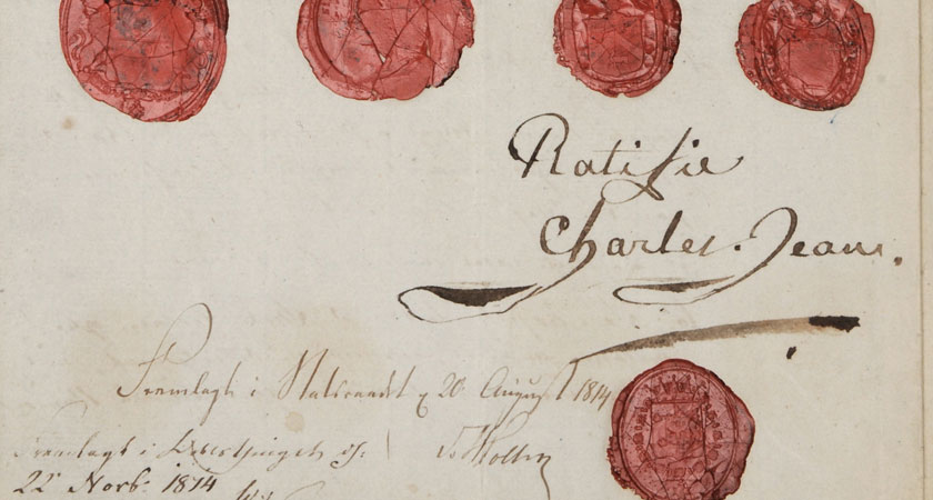 Utsnitt av Mossekonvensjonen av 14. august 1814. Nederst på siden ses påtegningene av Odelstinget 22. november da dokumentet ble inntatt i riksrettssaken mot Haxthausen.